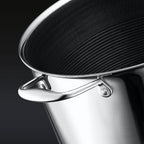 Hybrid Stock Pot with Lid, 10-Qt