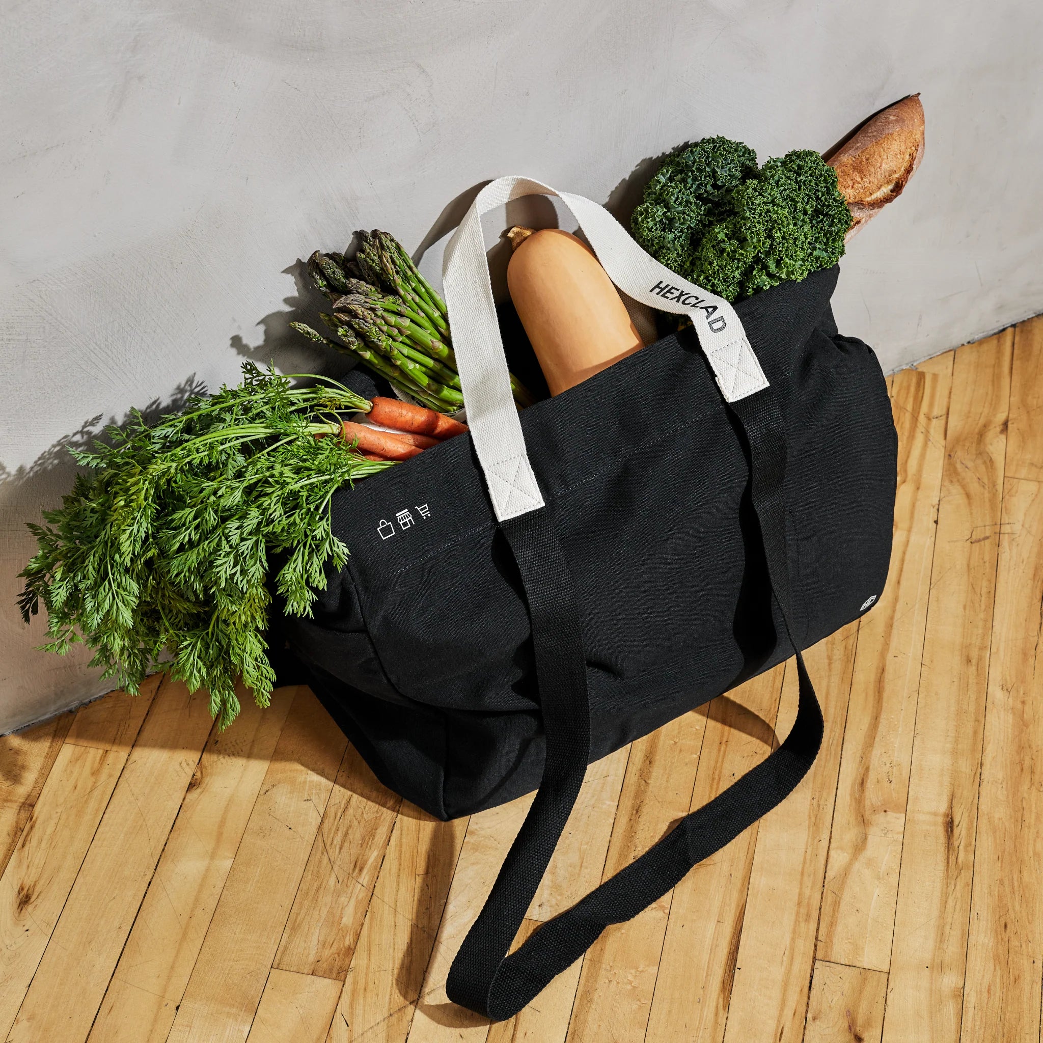 The Everything Everywhere Bag (Onyx)