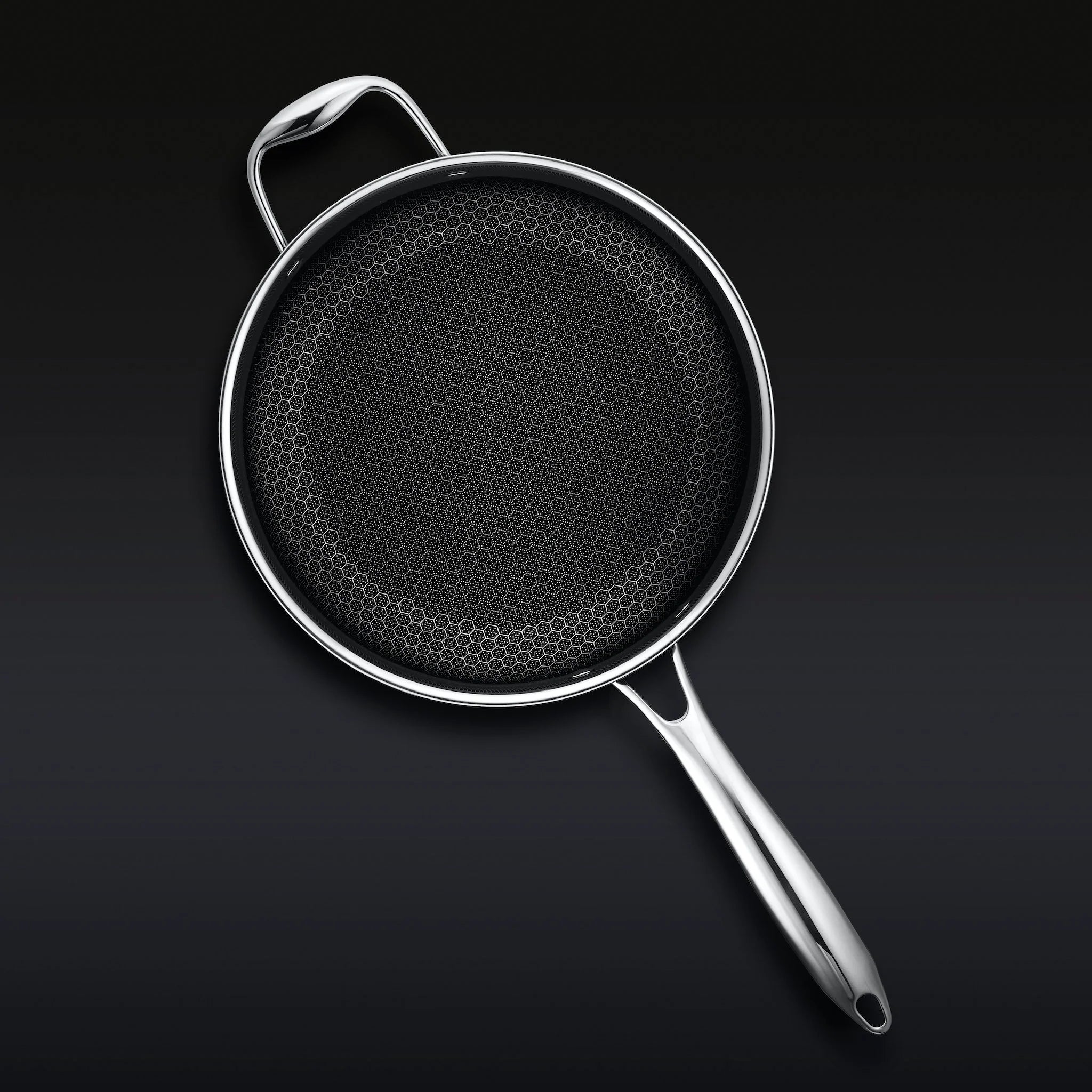 Hybrid Saucepan with Lid, 5-Qt
